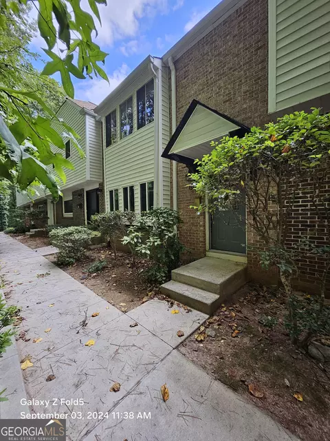 7337 Cardigan Cir, Sandy Springs, GA 30328