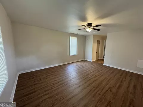 Living - 4237 Dorothy Ave, Macon, GA 31206 photo 2 of 4