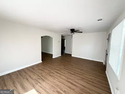 Living - 4237 Dorothy Ave, Macon, GA 31206 photo 3 of 4