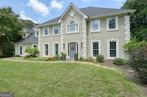 11895 Highland Colony Dr, Roswell, GA 30075