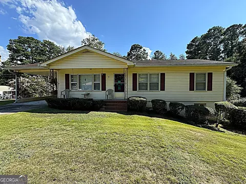 10 Wynn St, Newnan, GA 30263