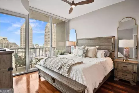 1080 Peachtree St NE #2512, Atlanta, GA 30309