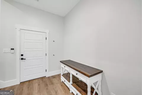 Entry Way - 590 Sardis Rd, Rayle, GA 30660 photo 3 of 5