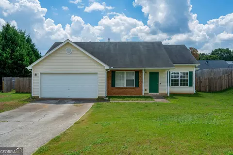 329 Shenandoah Cir, Winder, GA 30680