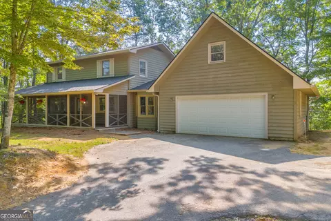 579 Potomac Dr, Tiger, GA 30576