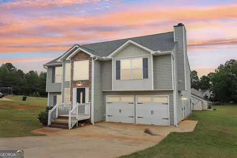 65 Randall Dr, Rockmart, GA 30153