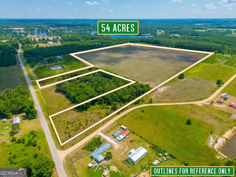 2 Lake Mayers Road, Baxley, GA 31513