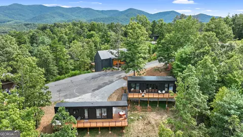 47 That Way, Young Harris, GA 30582