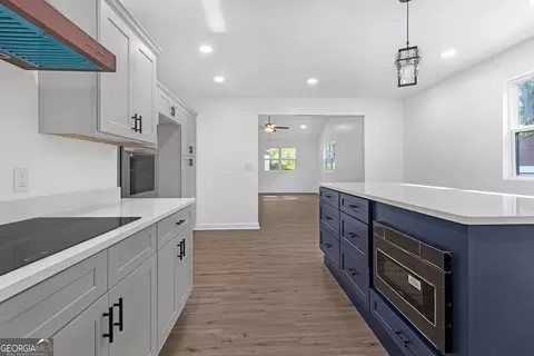 Kitchen - 605 S Harlem Cir, Lagrange, GA 30241 photo 3 of 3
