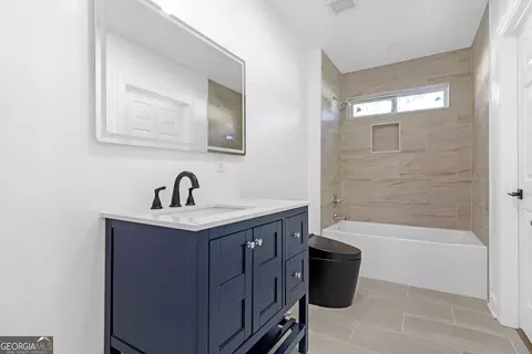 Bath - 605 S Harlem Cir, Lagrange, GA 30241 photo 2 of 3