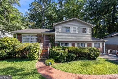 3278 Amhurst Dr NW, Atlanta, GA 30318