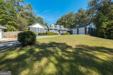 181 Red Oak Rd, Byron, GA 31008