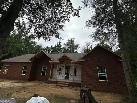 205 Cedar Creek Ct, Dublin, GA 31021