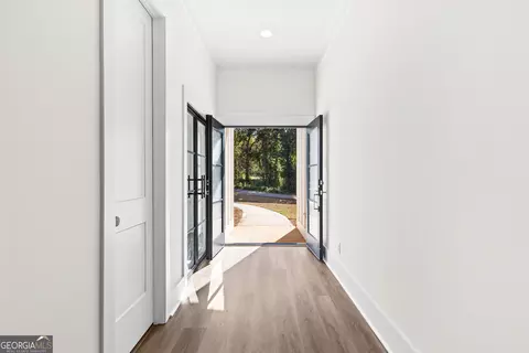 Entry Way - 228 S Smith Rd, Lagrange, GA 30241 photo 1 of 12