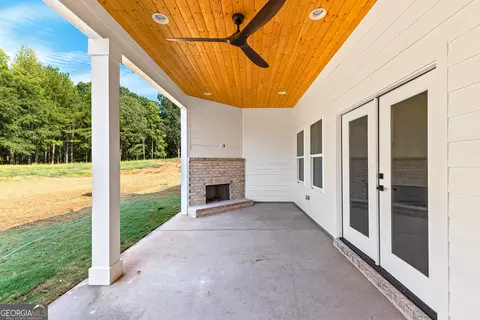 Exterior - 228 S Smith Rd, Lagrange, GA 30241 photo 5 of 7