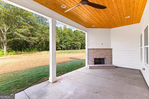 Exterior - 228 S Smith Rd, Lagrange, GA 30241 photo 3 of 7