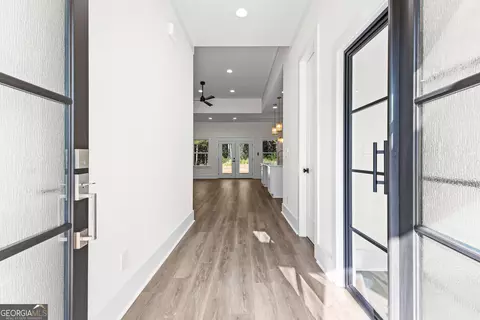 Entry Way - 228 S Smith Rd, Lagrange, GA 30241 photo 2 of 12
