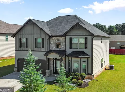 6898 Dresden Dr, Rex, GA 30273 photo 1