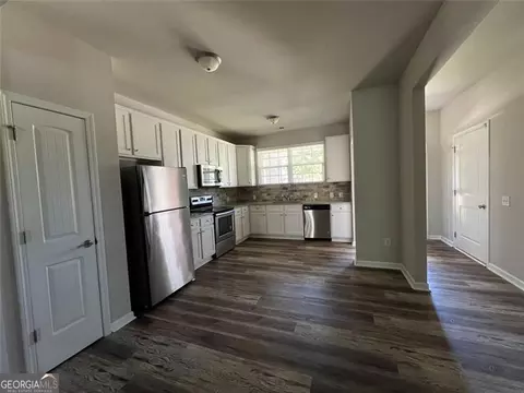 40 Rosenwald Ln, Hampton, GA 30228 photo 4