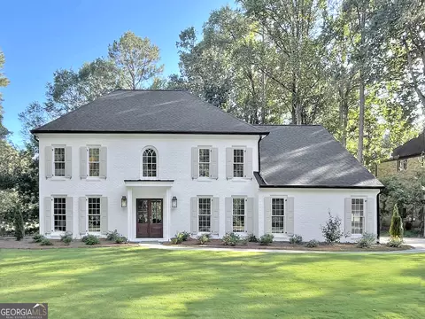 2650 Roxburgh Dr, Roswell, GA 30076