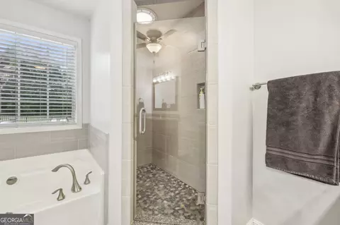 Bath - 263 Quail Run, Williamson, GA 30292 photo 4 of 6