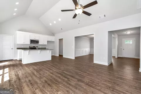 Living - 39 Beth Ann Ln #LOT 32 PH 2, Commerce, GA 30529 photo 5 of 6