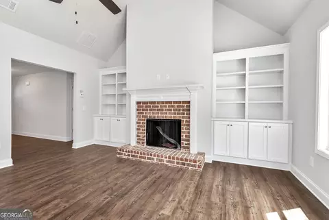 Living - 39 Beth Ann Ln #LOT 32 PH 2, Commerce, GA 30529 photo 6 of 6