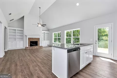 Living - 39 Beth Ann Ln #LOT 32 PH 2, Commerce, GA 30529 photo 1 of 6