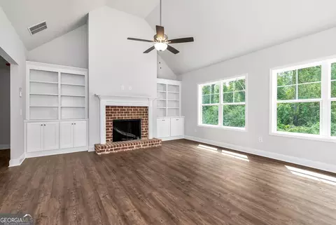 Living - 39 Beth Ann Ln #LOT 32 PH 2, Commerce, GA 30529 photo 3 of 6