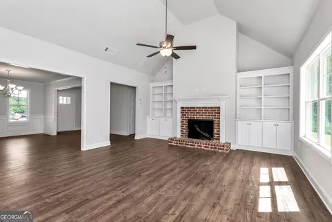 Living - 39 Beth Ann Ln #LOT 32 PH 2, Commerce, GA 30529 photo 2 of 6