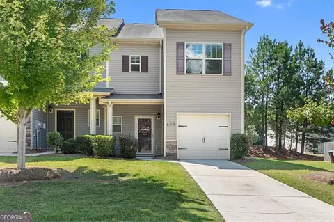 619 Oakside Pl, Acworth, GA 30102