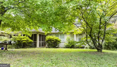 1347 Stewart St, Carrollton, GA 30117