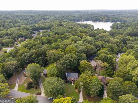3580 Hermitage Dr, Berkeley Lake, GA 30096 photo 3