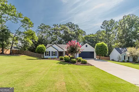 7725 Lazy River Ln, Cumming, GA 30028