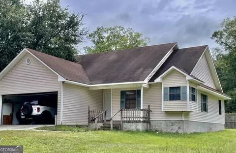 204 Lewis St, Statesboro, GA 30458