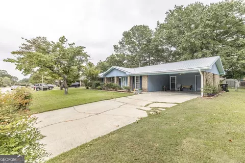 210 Gawin Dr, Warner Robins, GA 31093
