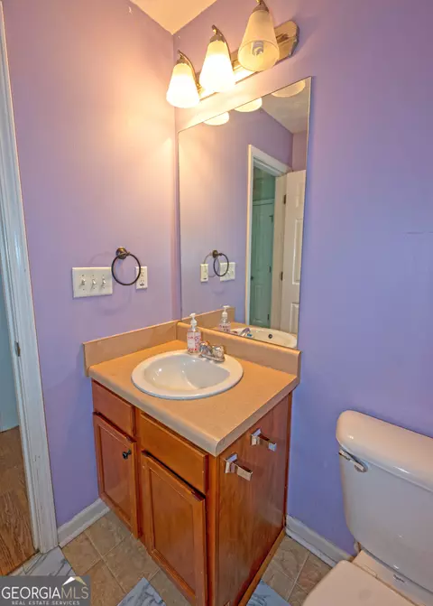 145 Crest View Dr, Carnesville, GA 30521 photo 9