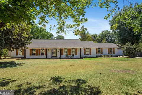 102 N Wellington Dr, Perry, GA 31069