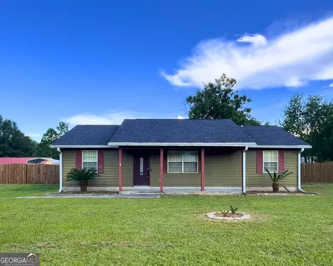 205 Dallas Cir, Folkston, GA 31537