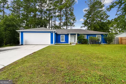 202 Foxwood Dr, Kingsland, GA 31548