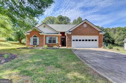 906 Relaxed Way, Winder, GA 30680