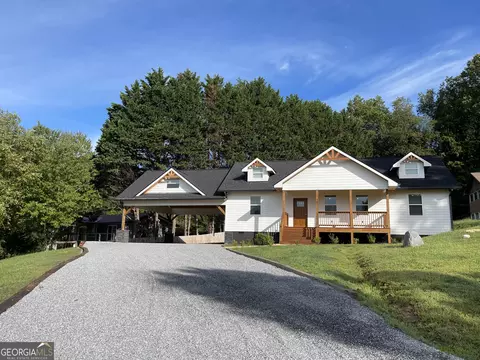 387 Chatuge Ln, Hayesville, NC 28904