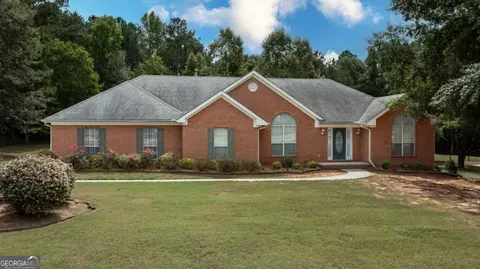 113 Dodgen Rd, Hampton, GA 30228