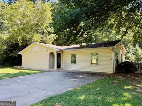 125 Holly Brook Road Southwest Rd, College Park, GA 30349