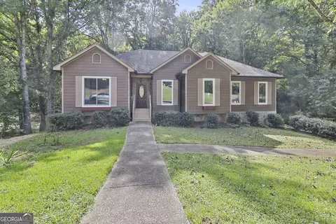 4074 Wedgefield Ct, Douglasville, GA 30135