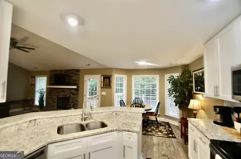 133 Wellington Dr, Lagrange, GA 30241 photo 12