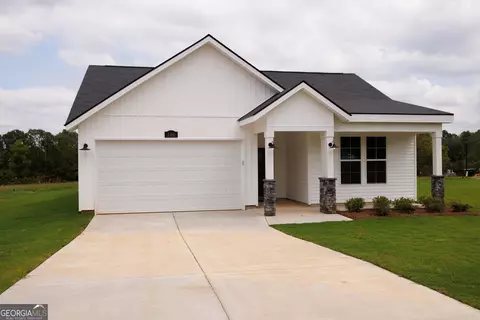100 Gnome Ct, Perry, GA 31069