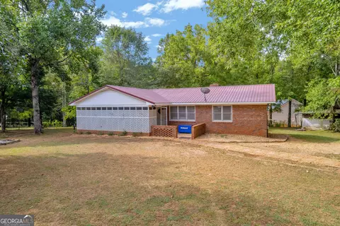 204 Lake Oglethorpe Dr, Arnoldsville, GA 30619