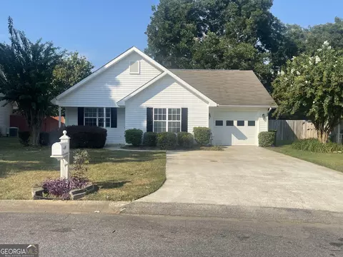 210 Golden Eagle Trl, Warner Robins, GA 31093