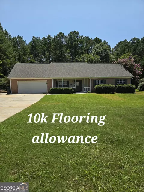542 Brewer Dr, Locust Grove, GA 30248